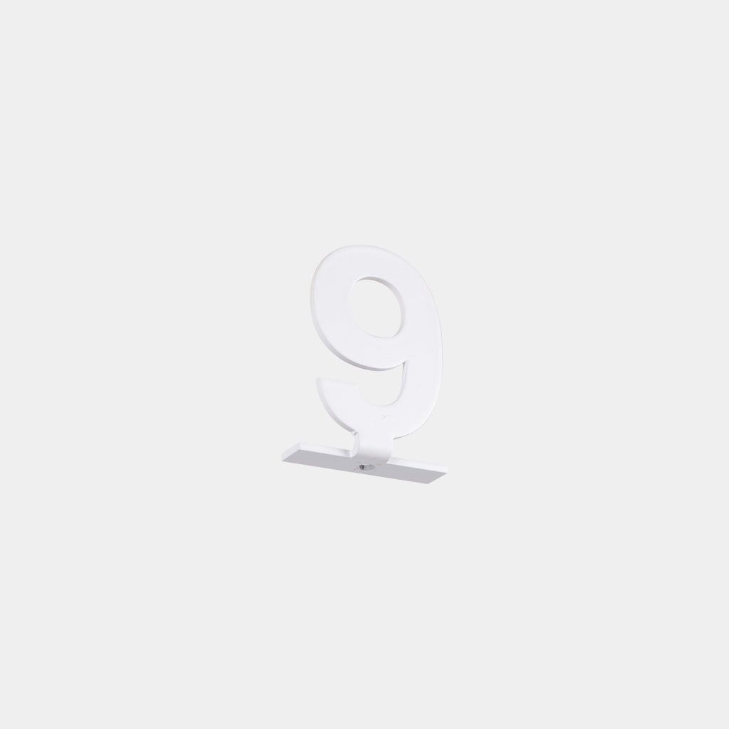 Numéro 9 blanc